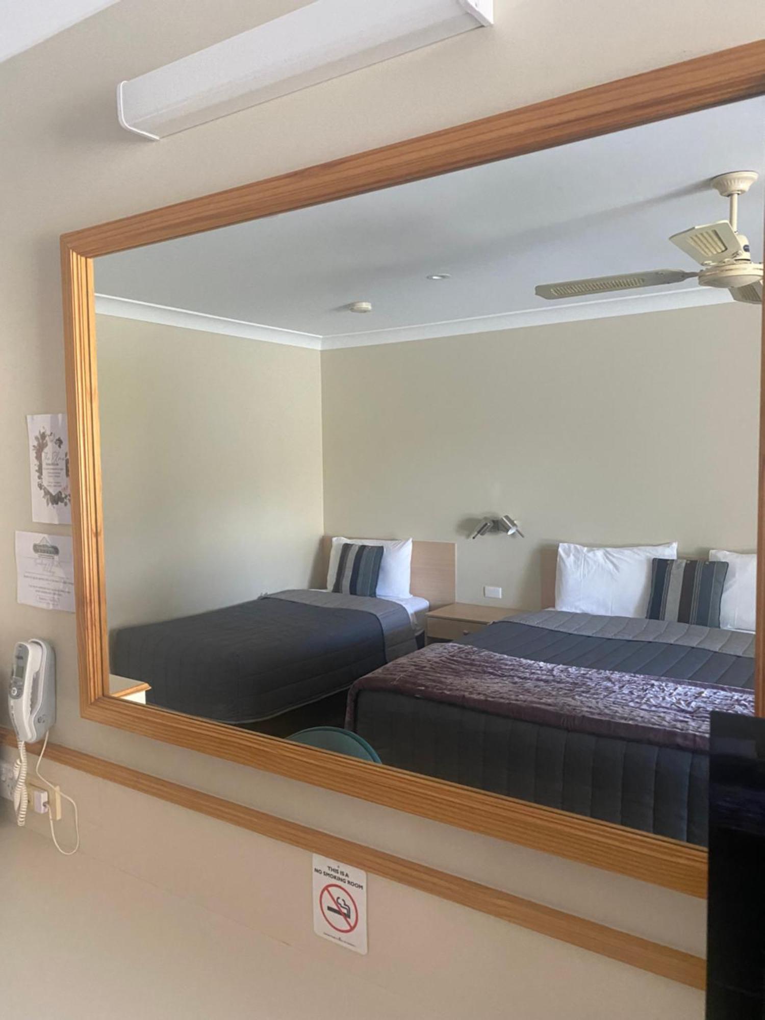 Tumbarumba Motel & Elms Restaurant Kültér fotó