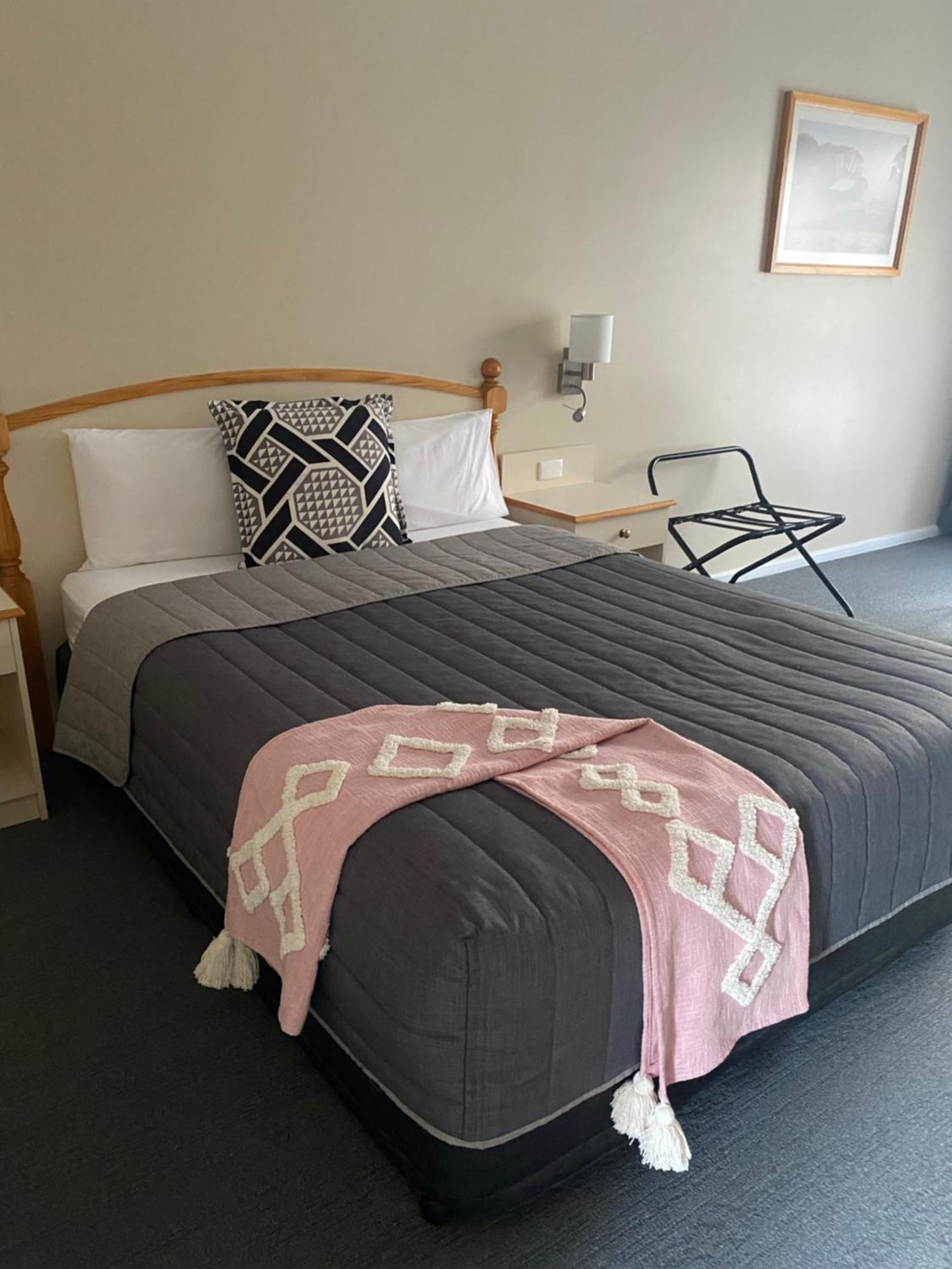 Tumbarumba Motel & Elms Restaurant Kültér fotó